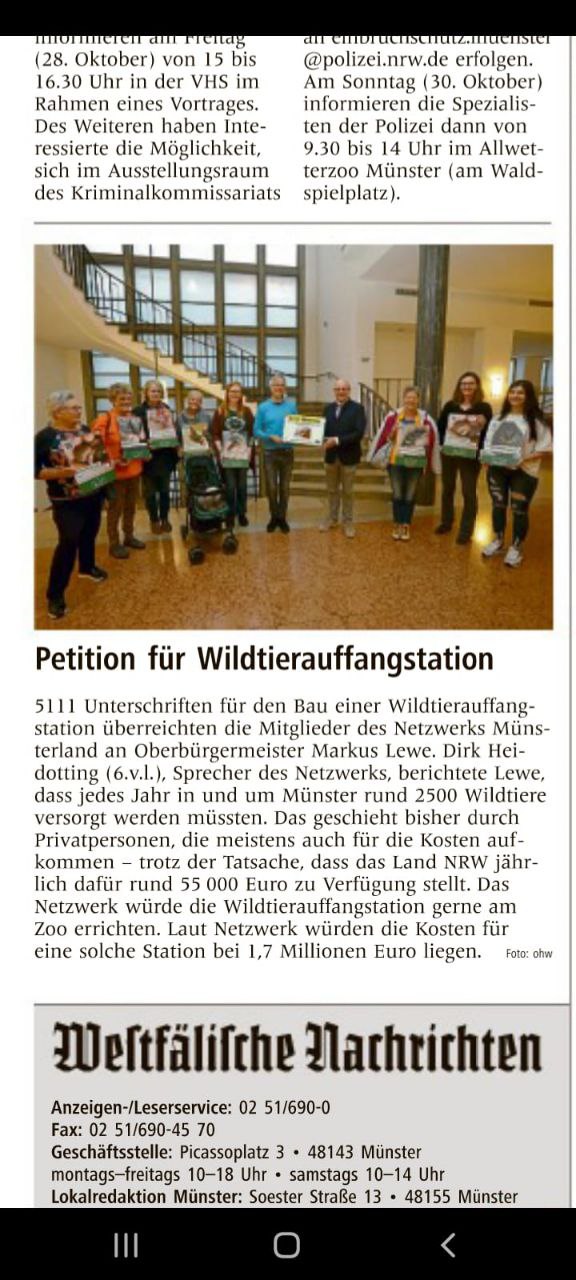 Übergabe der Petition zum Bau einer Wildtierauffangstation an Markus Lewe
